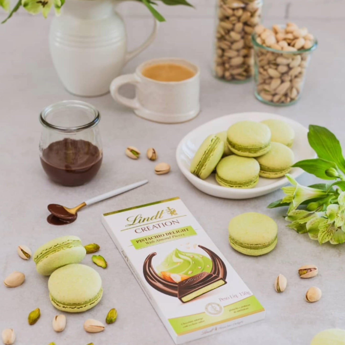 Lindt Creation Dessert Chocolate Bar Pack – 3 x 150g (Pistachio Delight, Delicate Crème Brûlée & Refreshing Lemon)