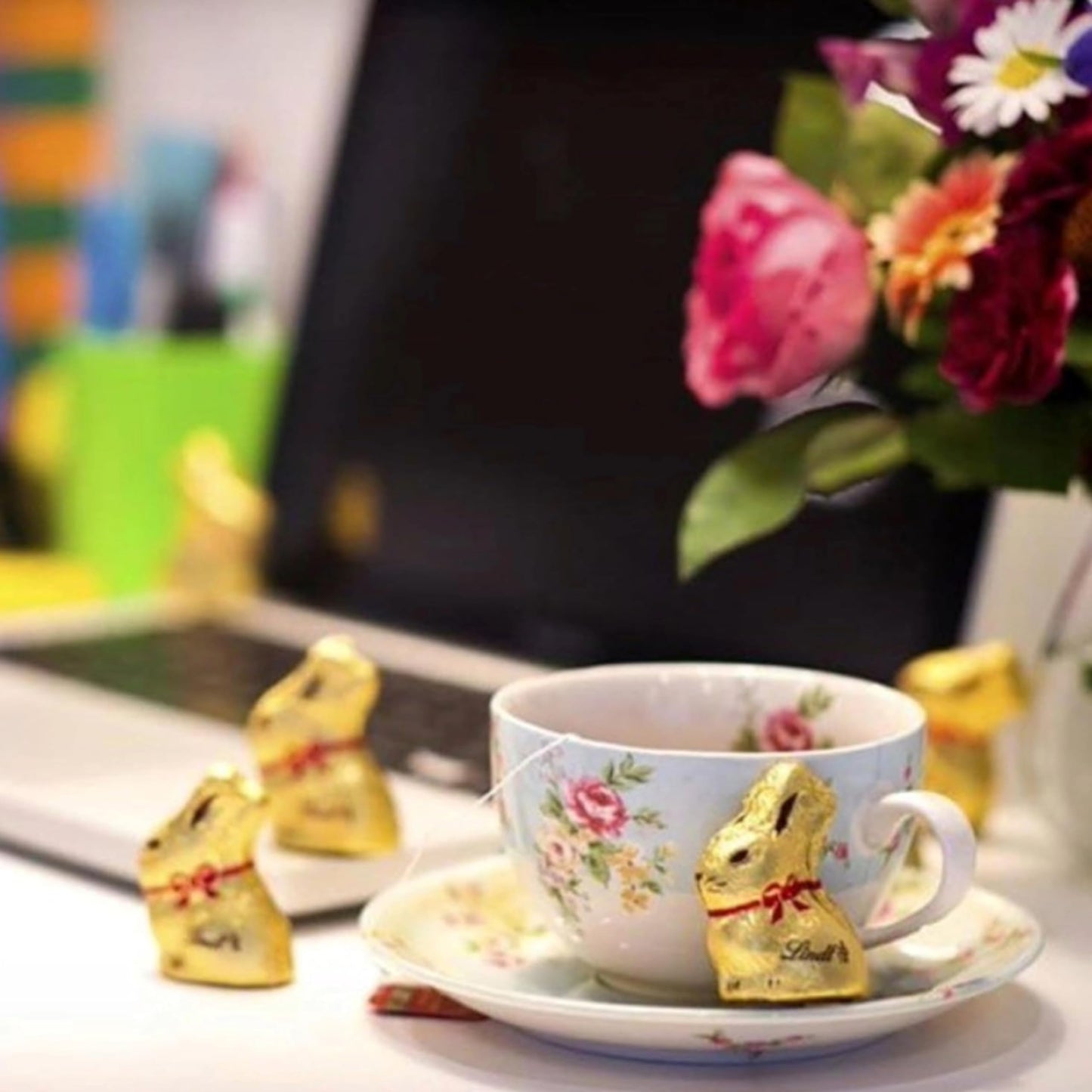 Lindt LINDOR Easter Eggs & Bunnies Hunt Pack β 160g