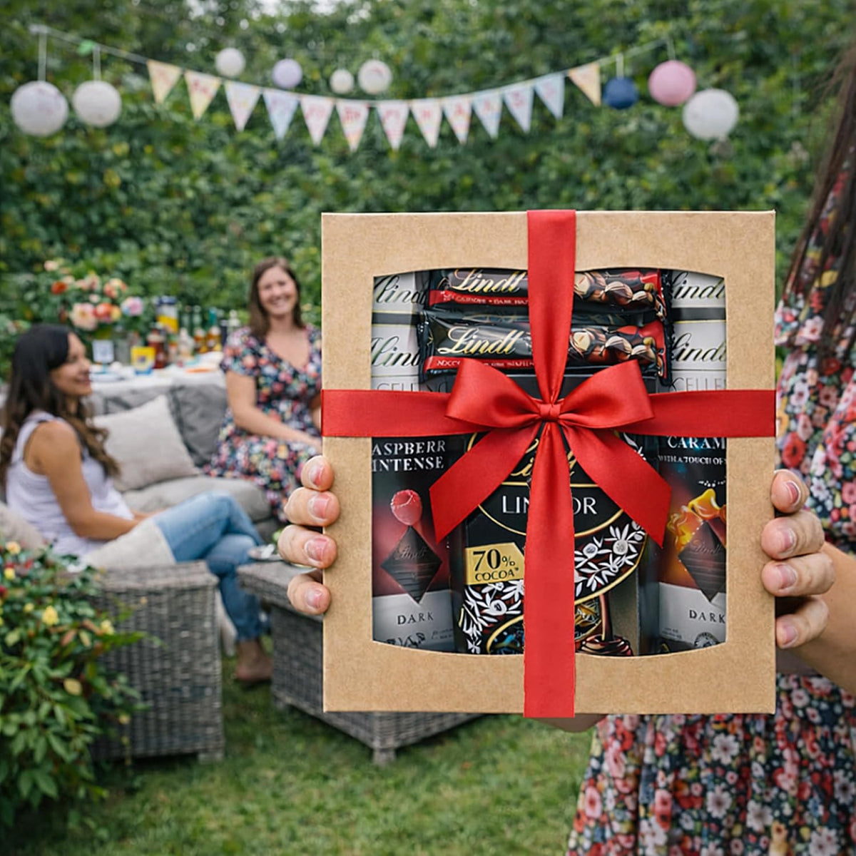 Dark Lindt Chocolates Hamper for Birthday Gifts - x 100g Caramel, Orange, Raspberry & Hazelnut Flavour Chocolate Bars, Truffles 200g & 2x35g Hazelnut Bars