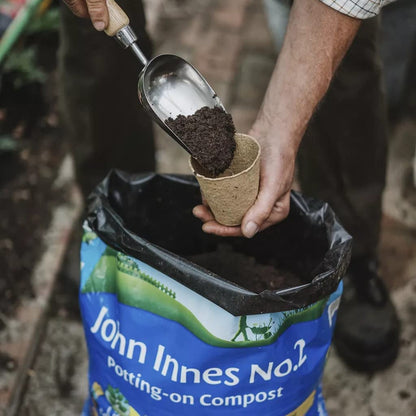 Westland Peat Free Garden Compost - John Innes No2 Potting-On Compost 10L Bag. Potting Compost for Outdoor Plants, Vegetables Growing or House Plants with Topline Card.