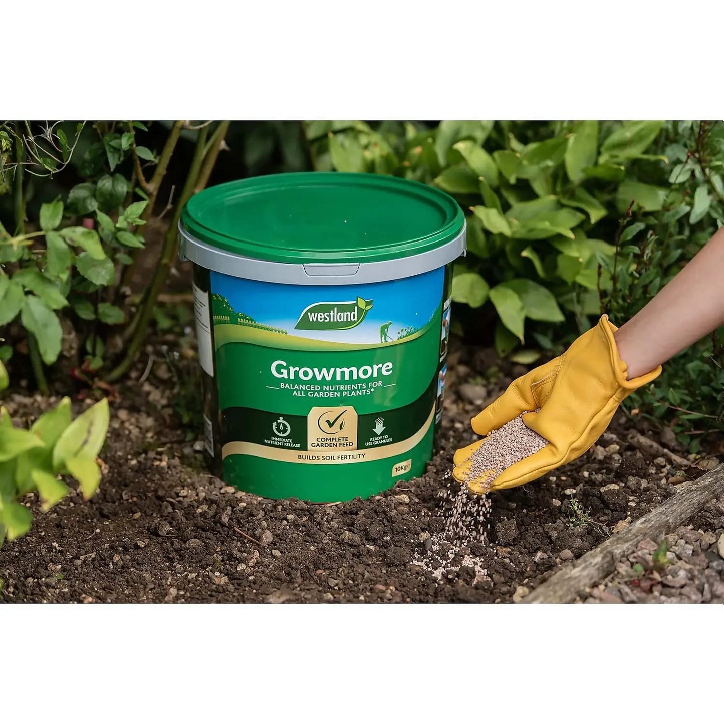 Outdoor Plants Food Fertilizer Bundle - 8kg Multipurpose Grownmore Plant Food Granules & 5kg Chicken Manure Pellets. Fertiliser for Vegetables, Garden Plants with Topline Card.