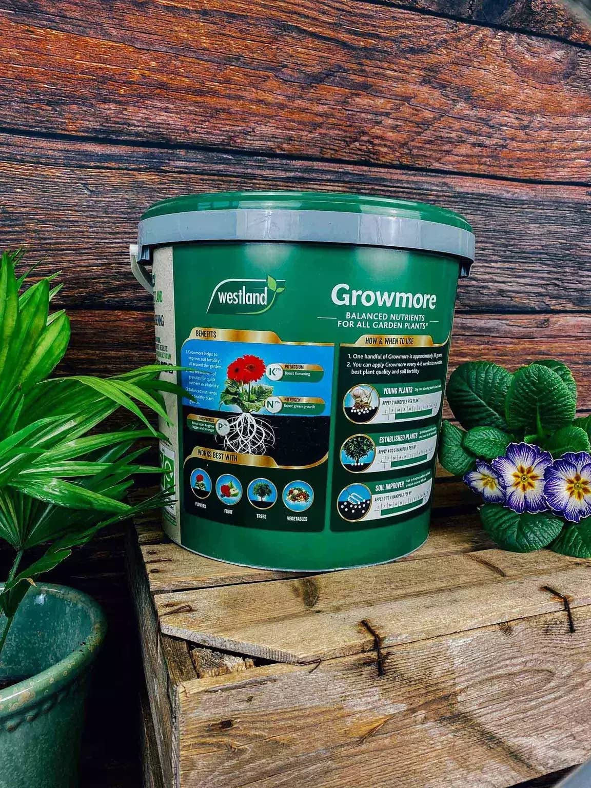 TOPLINE Universal Growmore Fertiliser Granules - 8kg Multipurpose Plant Food for All Garden Plants. Outdoor Plants Feed Fertilizer with Topline Card.