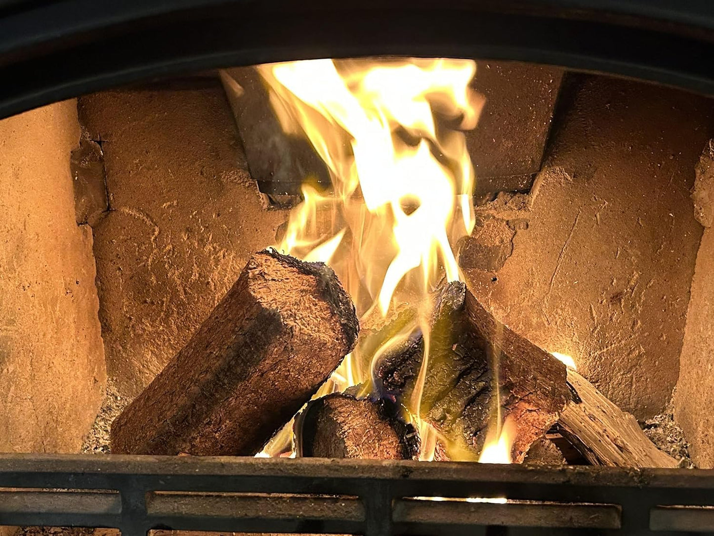 Chimney Cleaning Log - Helps to Remove Tar, Soot and Creosote Deposits. The Complete Solution for Log Burners - Ensures Efficient and Mess-Free Chimney Cleaning Experience Comes with Topline Card.