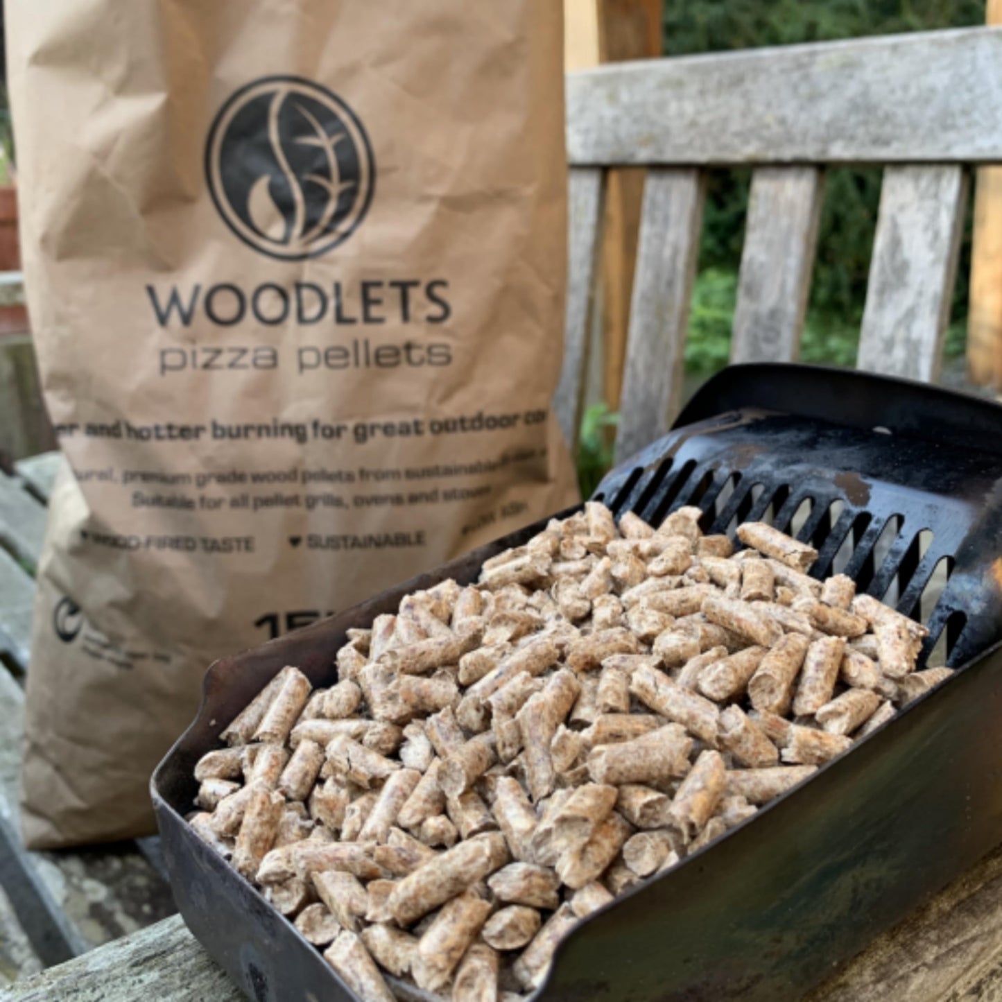 Premium Pizza Oven Pellets - 15 kg Bag of 100% Natural BBQ Wood Smoking Pellets with Topline Card for Woodfire Grills, Smokers & Pizza Ovens